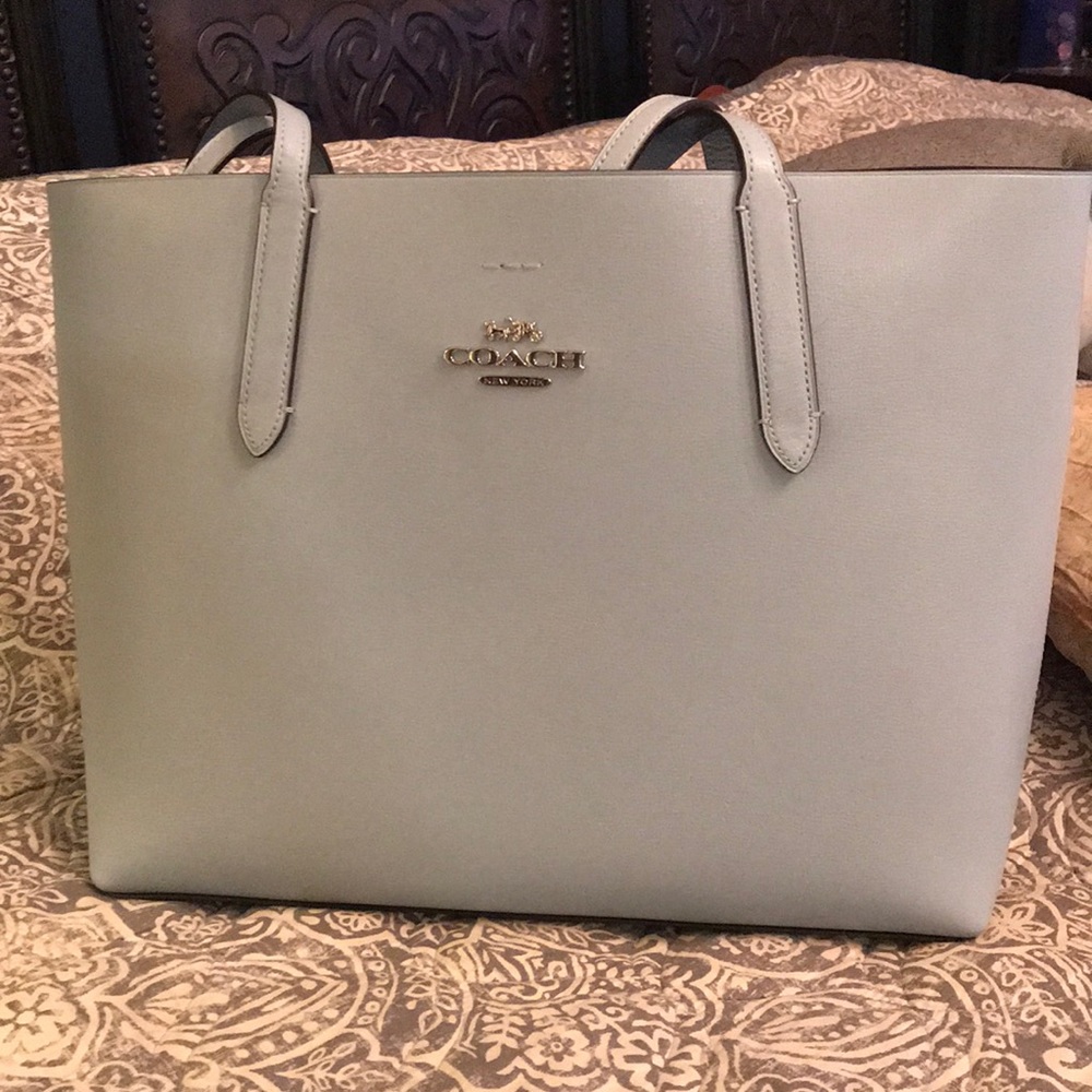 Coach Tote